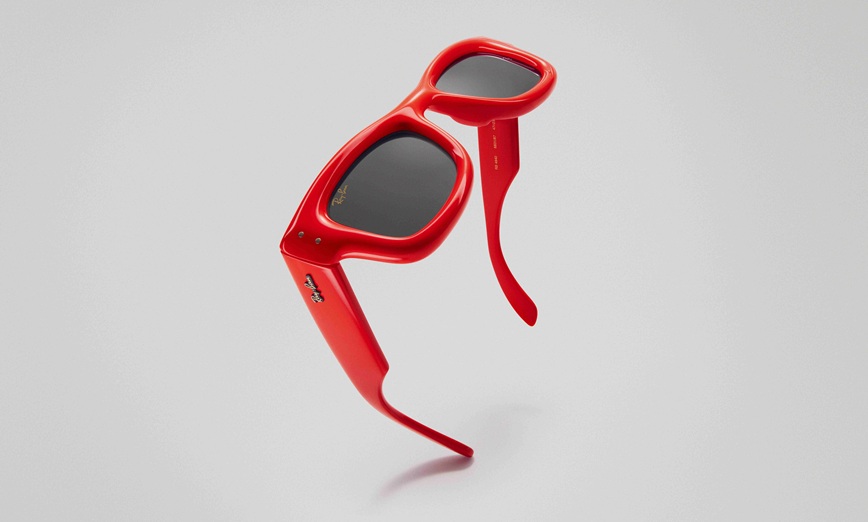 Image of sunwear: Ray-Ban Wayfarer Puffer Red