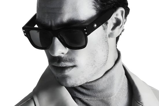 Image principale de l'article : Image d'un homme portant des lunettes de soleil