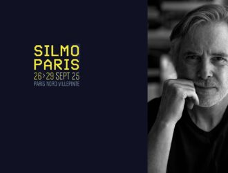 Olivier Lapidus, portrait en noir et blanc le montrant dans une pose contemplative avec la main près du menton, accompagné du branding de l'événement SILMO Paris affichant les dates 26>29 SEPT 25 à Paris Nord Villepinte