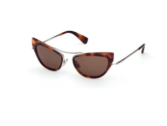 Max Mara MM0169 sunglasses in rich burgundy red acetate with bold geometric rectangular frames, featuring the brand's signature Maxim detail on the bridge and embodying Lee Miller's strong personality aesthetic.