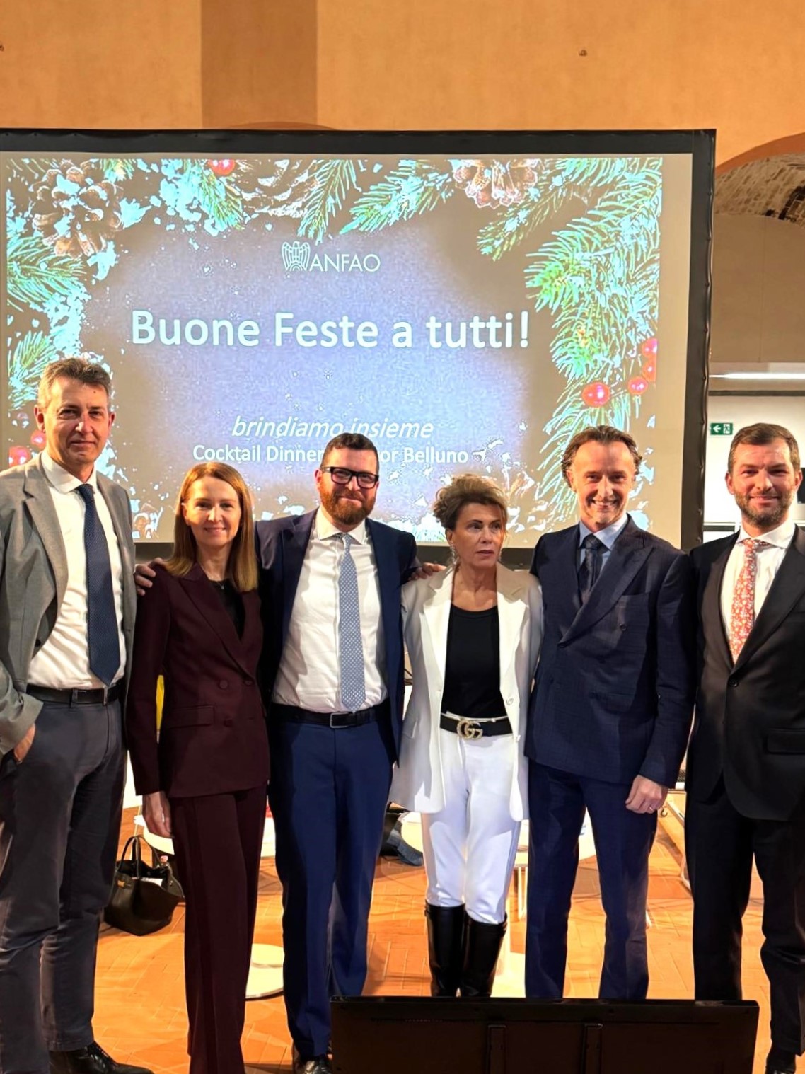 Équipe dirigeante d'ANFAO lors de la célébration des fêtes à Belluno