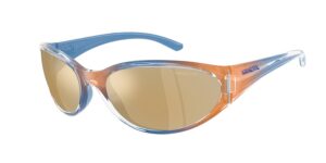 Arnette Raven 0AN4368 wraparound sunglasses with a bold oval silhouette and bevelled curves. Frame in a translucent gradient blending peach-orange and sky blue, with gold mirror biocircular polycarbonate lenses. Three-quarter view highlighting the high-shine finish and adjustable temples.