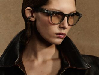 Model wearing Ray-Ban Meta Scriber Optics Gen 2 in Transparent Shiny Stone Beige