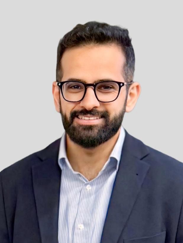 Photo of Dr. Waleed AlGhamdi, President of the Saudi Society of Optometry (SSO) smiling