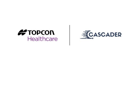 Logo Topcon Healthcare à gauche et logo Cascader à droite, séparés par une ligne verticale sur fond blanc